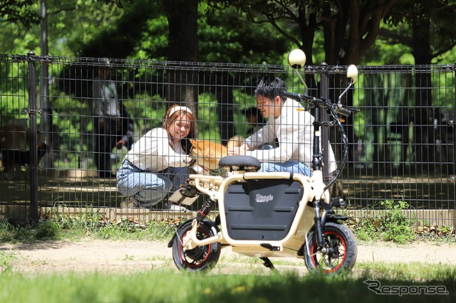 愛犬と旅する電動バイク『Doggie』を発売…愛犬家夫婦が考案
