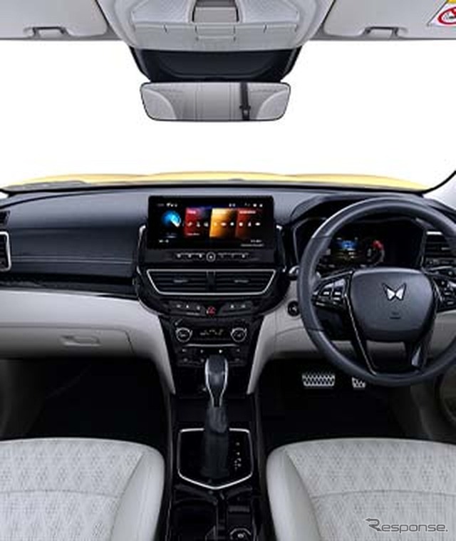 マヒンドラ XUV 3XO