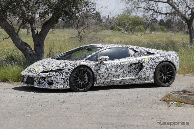 ランボルギーニ ウラカン後継モデルのプロトタイプ(スクープ写真)