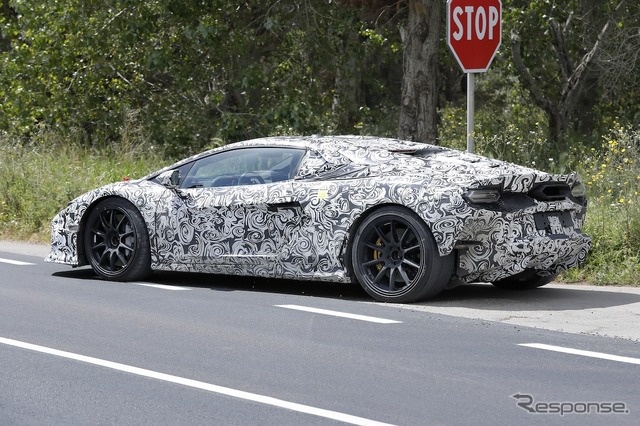ランボルギーニ ウラカン後継モデルのプロトタイプ(スクープ写真)