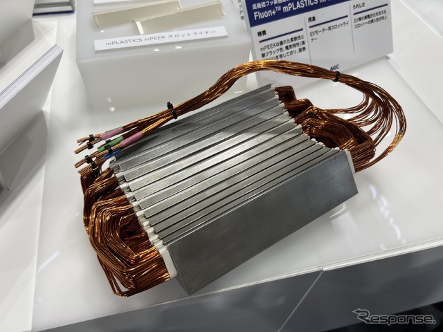 モーターの鉄心に巻く銅線の絶縁に使うスロットライナー。「mPEEK」「mPPS」は従来品より薄くても高耐圧・抗耐熱