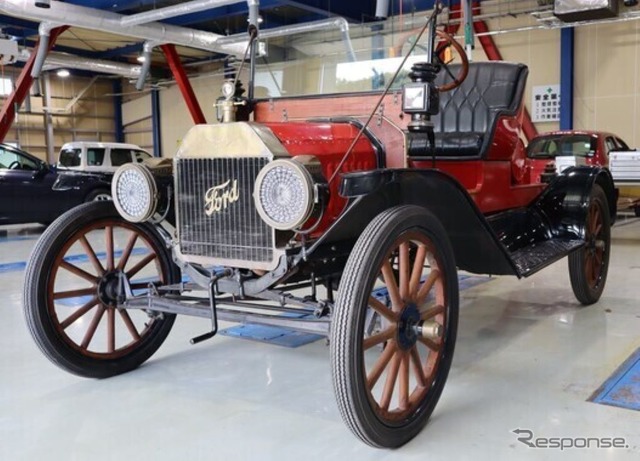 約110年前の米国製旧車『T型フォード』