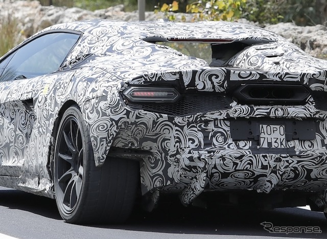 ランボルギーニ ウラカン後継モデルのプロトタイプ(スクープ写真)