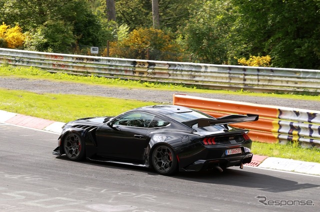 フォード マスタング GTD、ニュルでの高速テストを激写(スクープ写真)