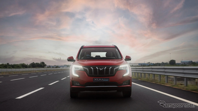 マヒンドラ XUV700