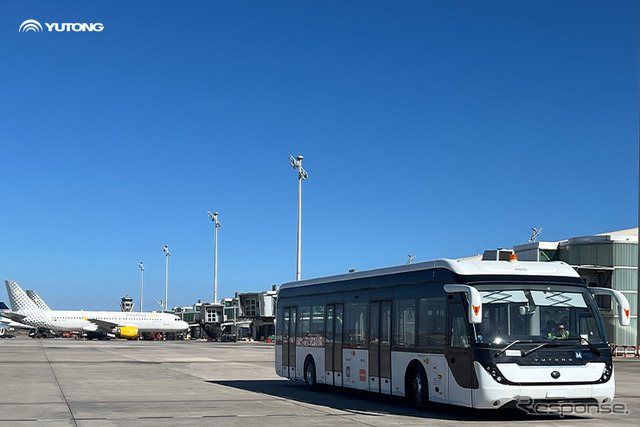 中国の宇通客車（Yutong Bus、ユートン）の空港用EVエプロンバス
