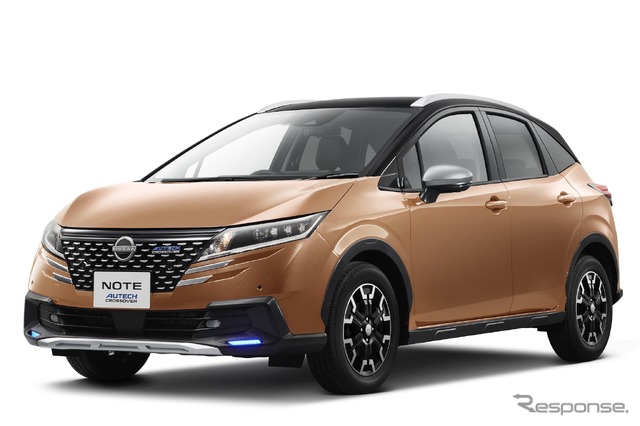 日産ノート AUTECH CROSSOVER:サンライズカッパー×スーパーブラック