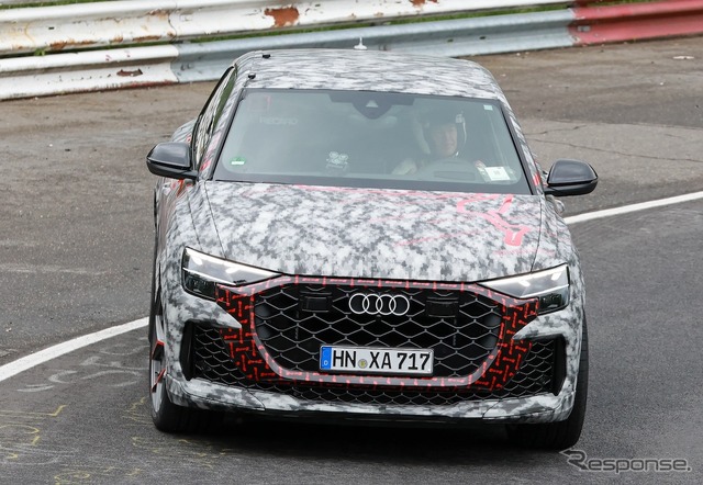 アウディ RS Q8 改良新型プロトタイプ(スクープ写真)