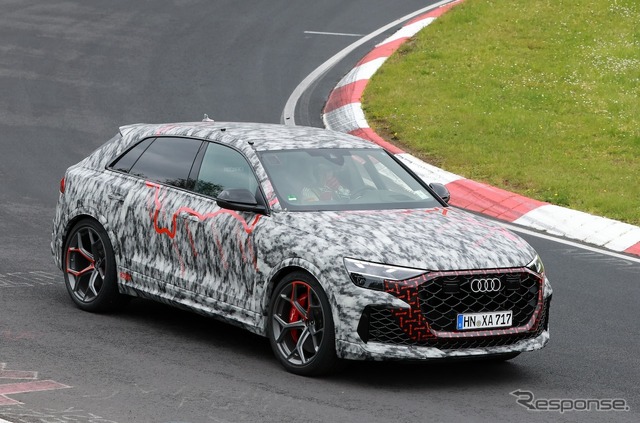 アウディ RS Q8 改良新型プロトタイプ(スクープ写真)