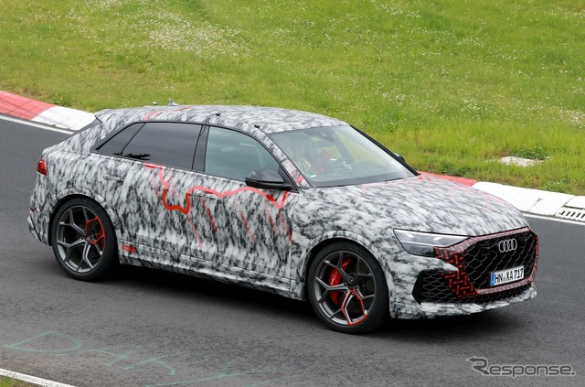 アウディ RS Q8 改良新型プロトタイプ(スクープ写真)