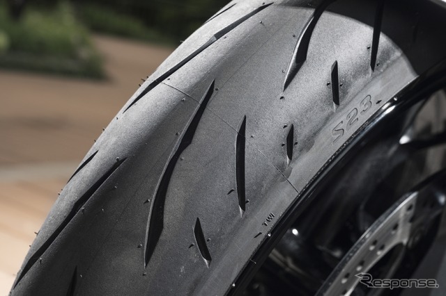 ブリヂストン『BATTLAX HYPERSPORT S23』