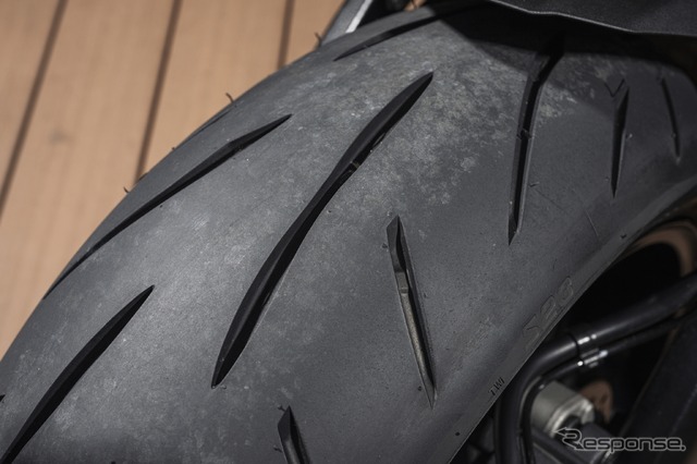 ブリヂストン『BATTLAX HYPERSPORT S23』