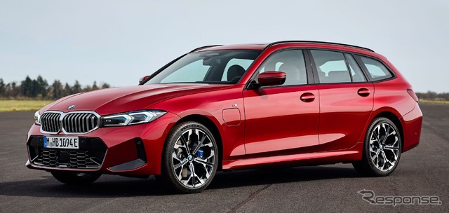 BMW 330e ツーリング の改良のモデル