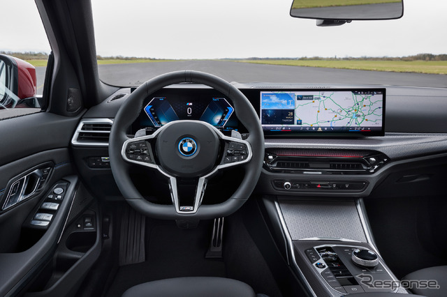 BMW 330e ツーリング の改良のモデル