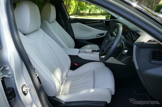 DS 4 ESPRIT DE VOYAGE E-TENSE
