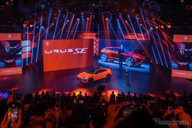 北京モーターショー2024で初披露されたランボルギーニ・ウルスSEランボルギーニ・ウルスSE(北京モーターショー2024)