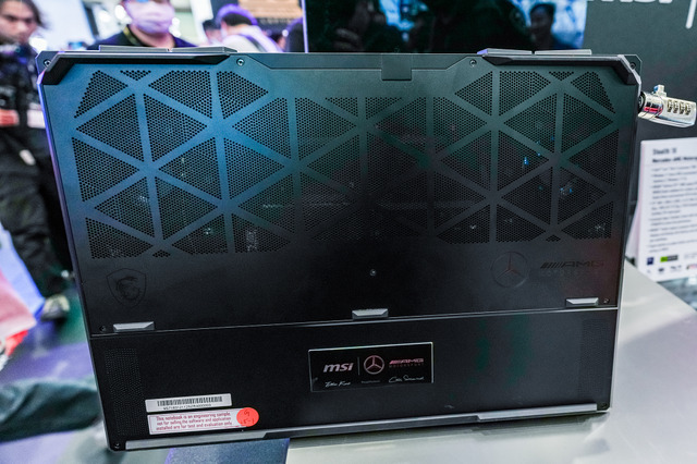 高級車メーカーとコラボした「MSI×Mercedes-AMG」18インチの限定モデル登場!所有欲を満たすラグジュアリーなデザイン【COMPUTEX 2024】