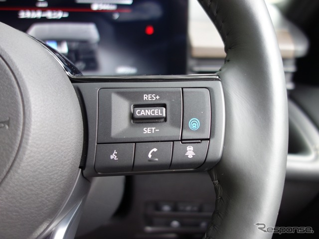 日産 セレナのプロパイロットスイッチ