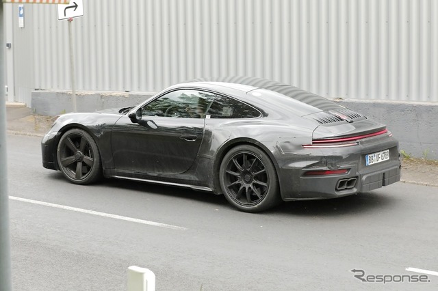 ポルシェ 911ターボ ツーリングと予想されるプロトタイプ(スクープ写真)
