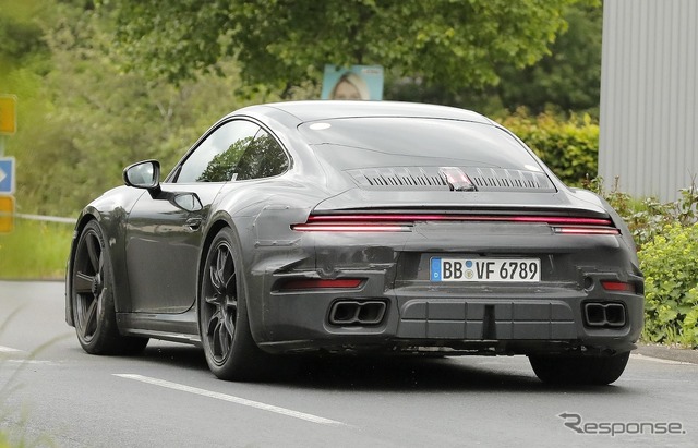 ポルシェ 911ターボ ツーリングと予想されるプロトタイプ(スクープ写真)
