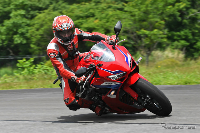 「E-Clutch」を搭載したホンダ CBR650R