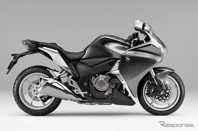 DCTを初採用したホンダ「VFR1200F DCT」(2010年)