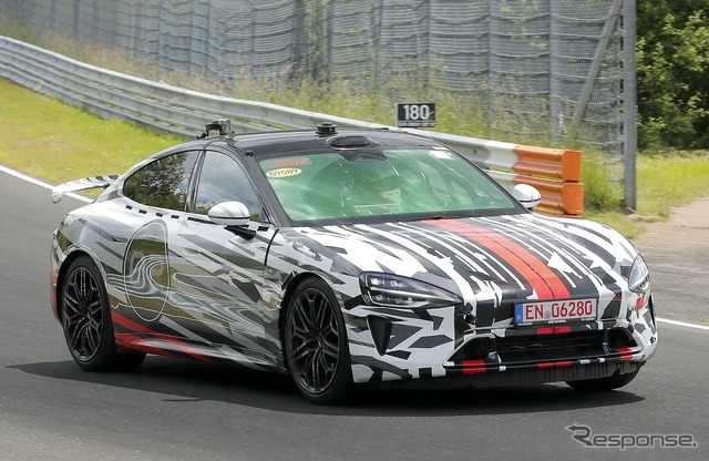 シャオミ SU7 超高性能モデルのプロトタイプ(スクープ写真)