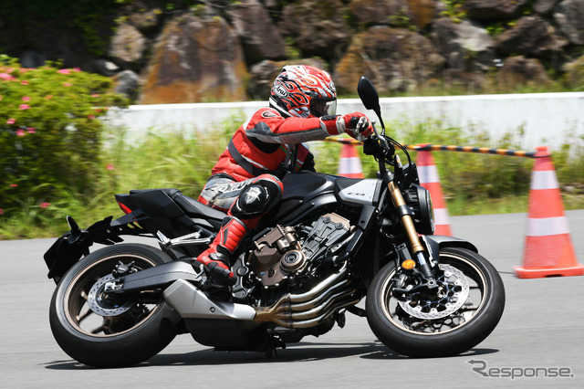 ホンダ CB650R E-Clutch