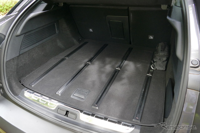 シトロエンC5 X HYPNOS PLUG-IN HYBRID