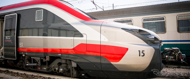 日立レール「ETR700」高速列車