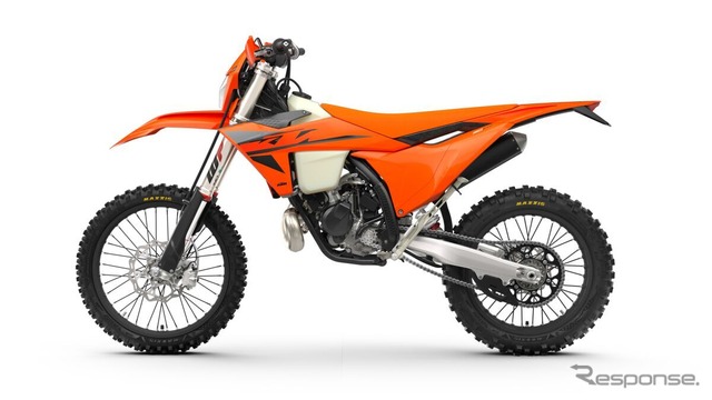 KTM 150 EXC:水冷2ストローク単気筒価格:126万8000円(税込)※競技専用車輌