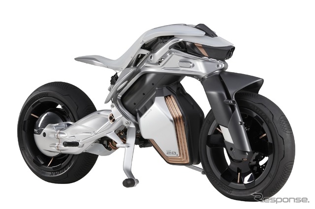 新技術搭載車展示:ヤマハ・モトロイド2
