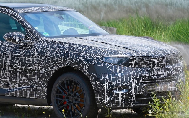BMW iX5 次期型プロトタイプとみられる車両(スクープ写真)