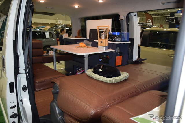 ワン!PiNG ACE、ハイエースのカスタム車両