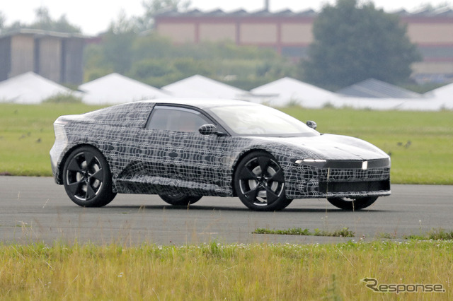BMW ノイエ・クラッセ・クーペ(仮)プロトタイプ(スクープ写真)