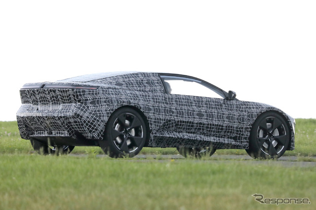 BMW ノイエ・クラッセ・クーペ(仮)プロトタイプ(スクープ写真)