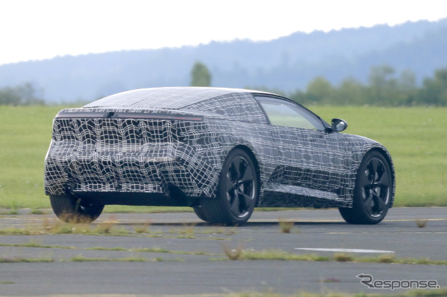 BMW ノイエ・クラッセ・クーペ(仮)プロトタイプ(スクープ写真)