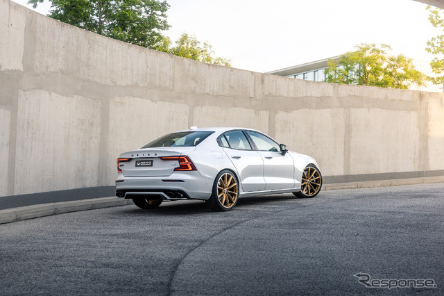 HEICO SPORTIV VOLUTION X ゴールドブロンズマット装着例