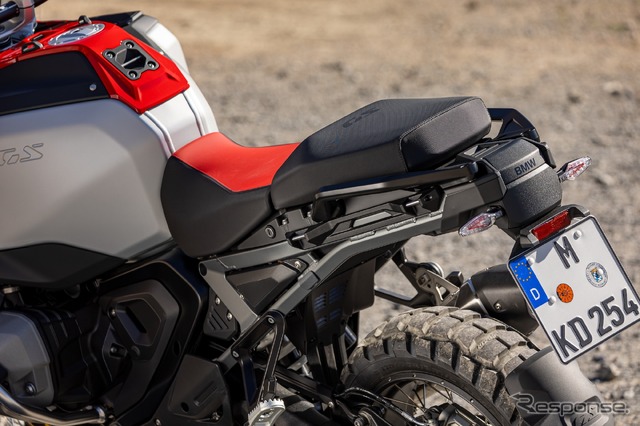 BMW R 1300 GS アドベンチャー 新型