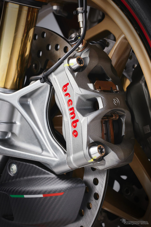 MVアグスタの新型スーパースポーツ「スーパーヴェローチェ1000・セリエ・オロ」