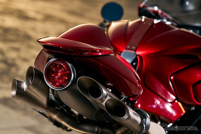 MVアグスタの新型スーパースポーツ「スーパーヴェローチェ1000・セリエ・オロ」