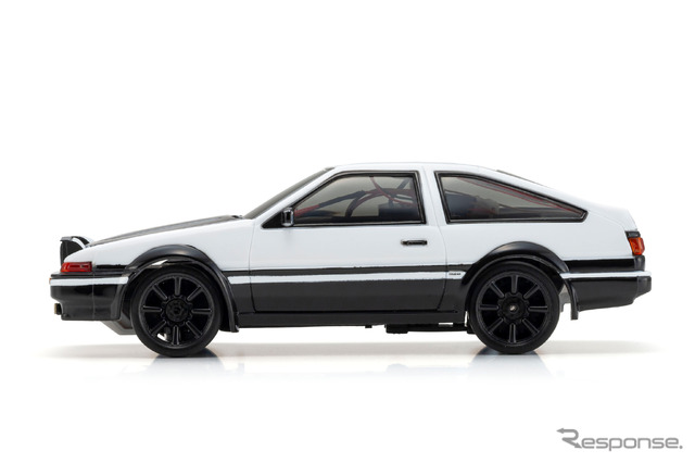 京商から『スプリンタートレノ・AE86』をモチーフにしたトイラジ「ファーストミニッツ」発売