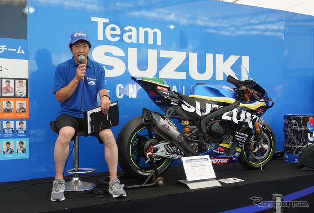元8耐ライダーの北川圭一氏がスズキブースで今年の8耐の見どころを解説