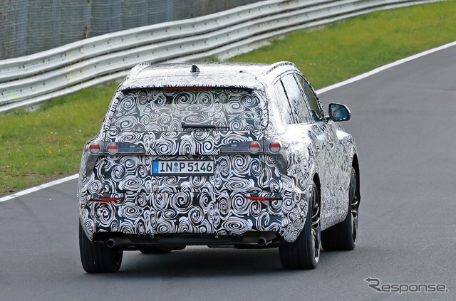 アウディ Q7 次期型のプロトタイプ