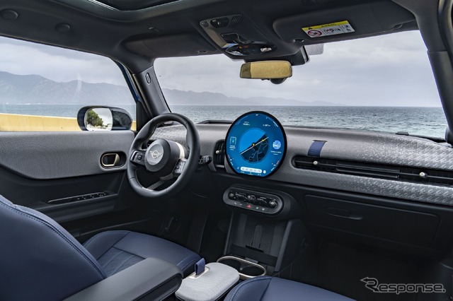 MINI 5ドアハッチバック 新型の「Favoured Trim」仕様