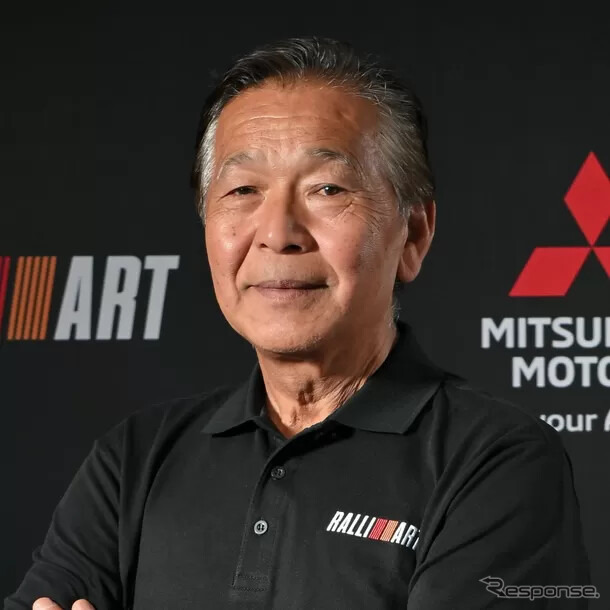 増岡浩氏