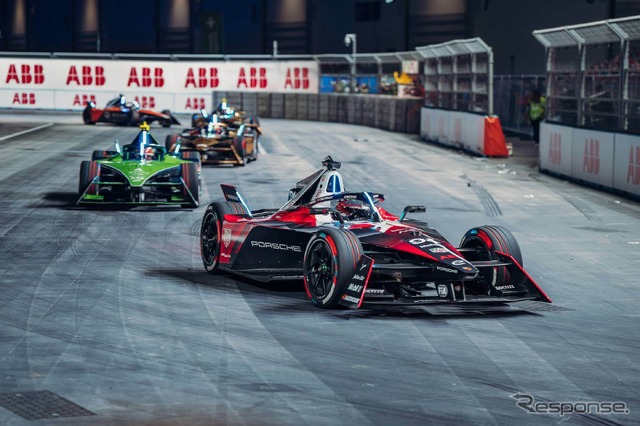 #94 ウェーレイン(ポルシェ)は最終戦を2位で終えて初戴冠。