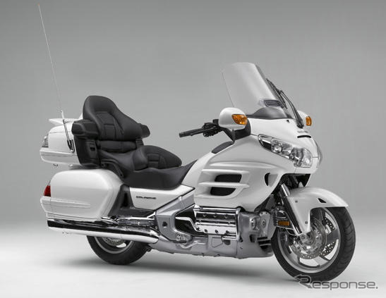 ホンダ ゴールドウイング…09年モデルを限定発売