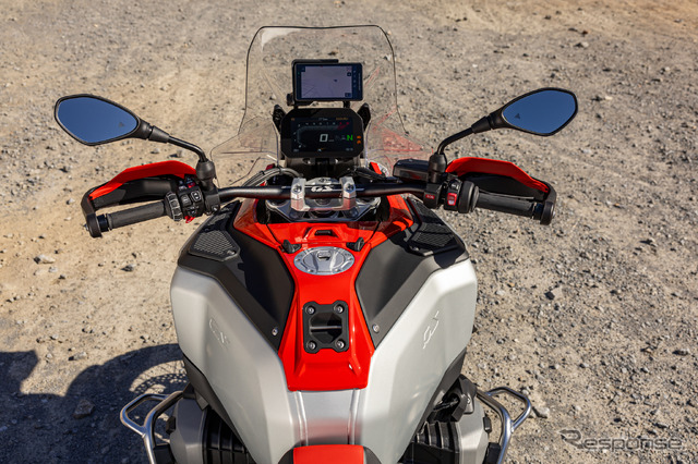 BMW R1300 GS Adventure 新型