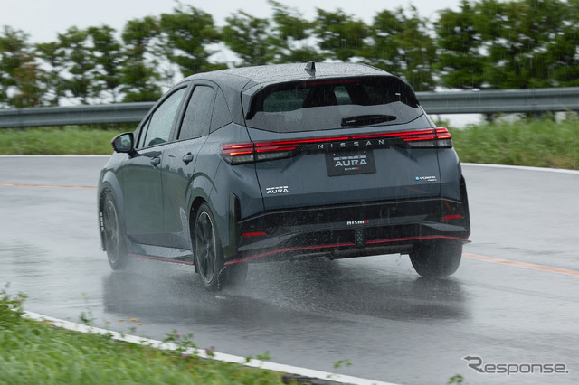 【ホンダ フィット e:HEV RS vs 日産 ノートオーラNISMO】スペック比較…エコとスポーティを共存させた2車種